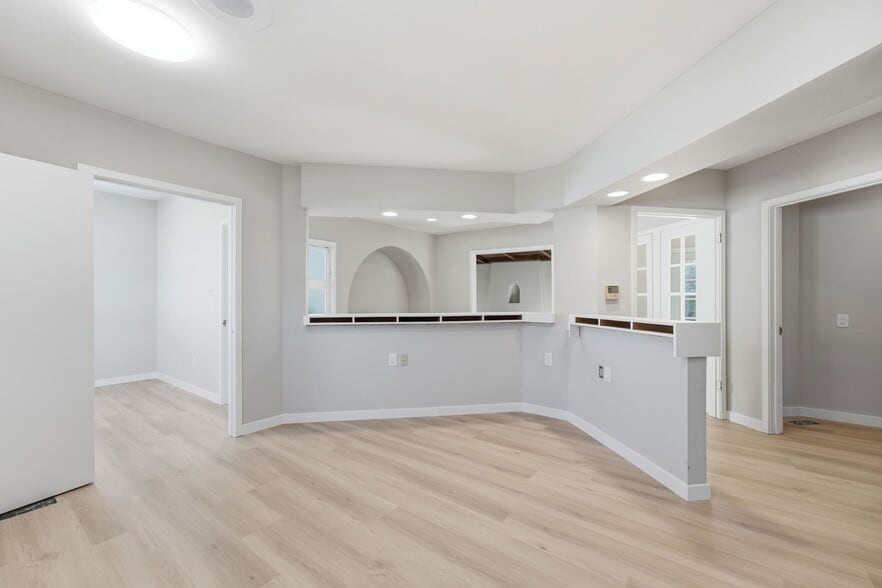 More Photos Of 2890 Concord Blvd, Concord Medical For Sale