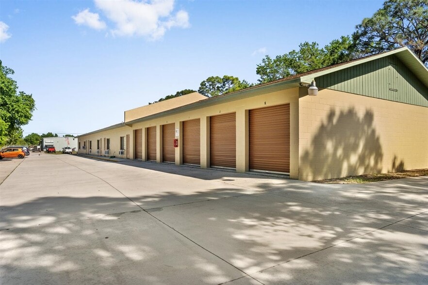 More Photos Of 772 Washburn Rd, Melbourne Light Manufacturing For Lease