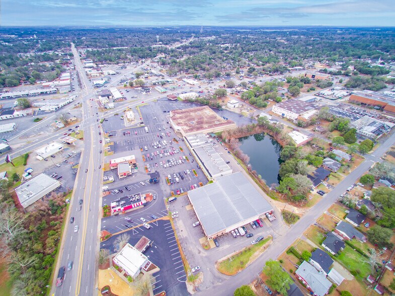 More Photos Of 111 N 12th St, West Columbia General Retail For Sale