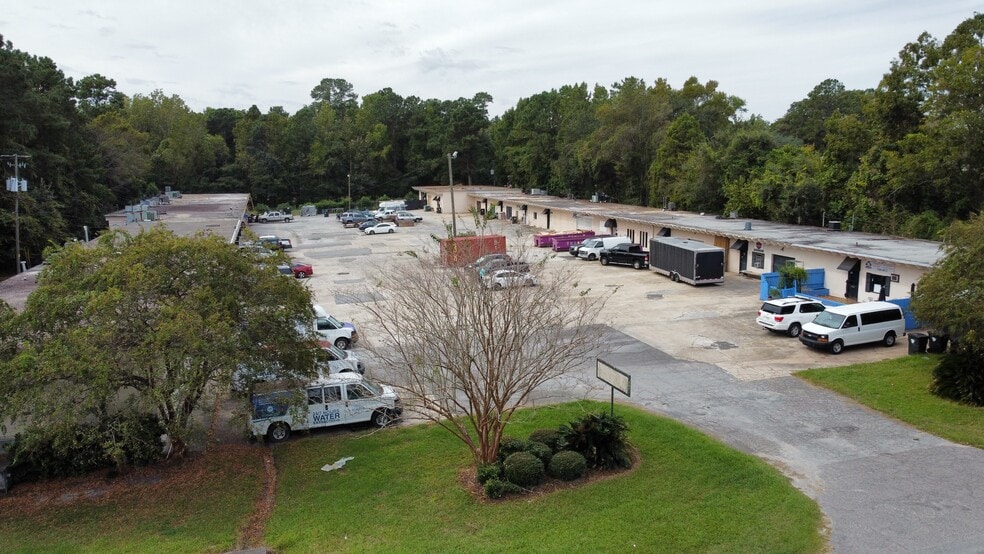 More Photos Of 121-141 Hemphill Ct, Summerville Light Distribution For Sale