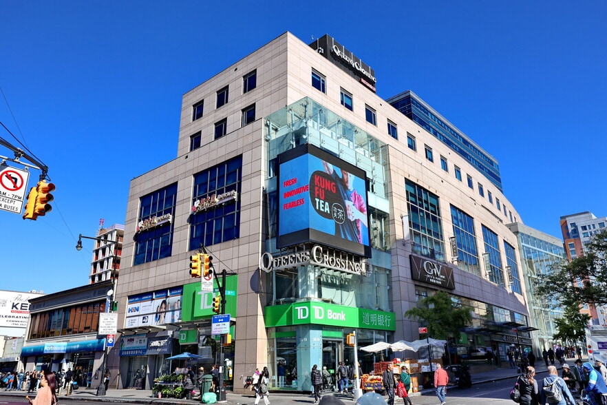 More Photos Of 136-17 39th Ave, Flushing Office Residential For Lease