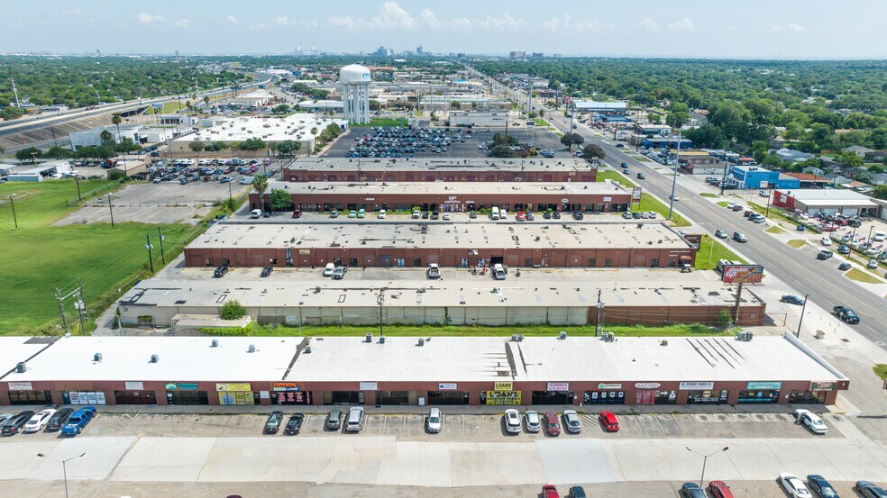 More Photos Of 4531 Ayers St, Corpus Christi Warehouse For Lease
