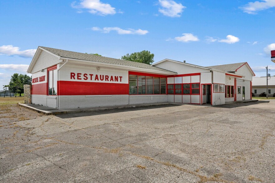 More Photos Of 3401 W Oakland Ave, Austin Truck Stop For Sale