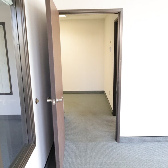 More Photos Of 15455 Red Hill Ave, Tustin Light Distribution For Lease
