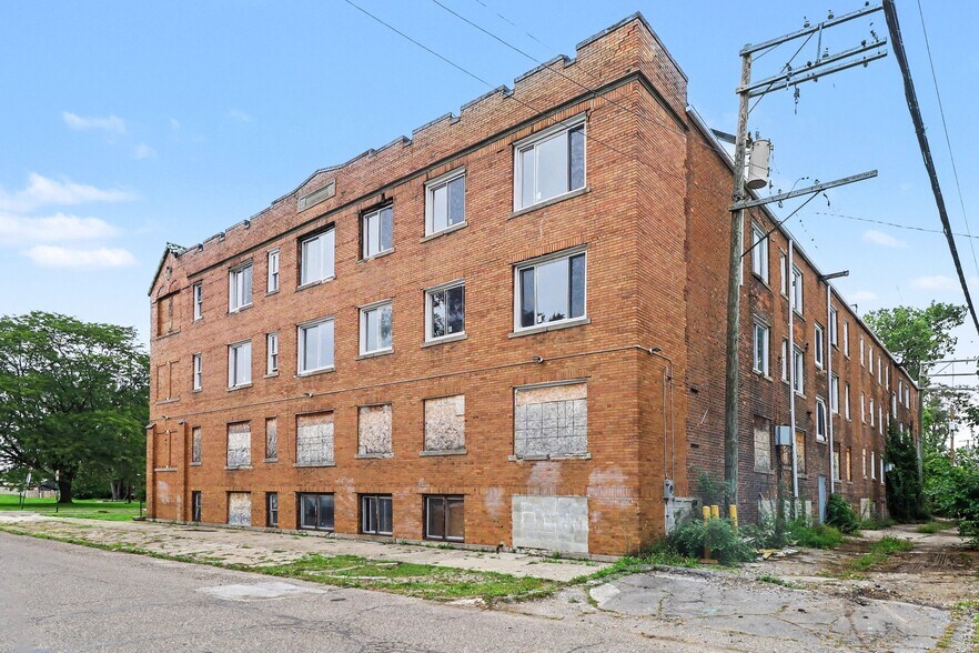 More Photos Of 3017-3029 W Buena Vista St, Detroit Apartments For Sale