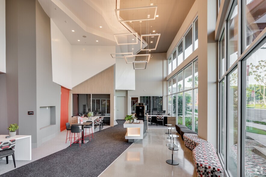 More Photos Of 1912 S Jacaranda St, Anaheim Apartments For Lease