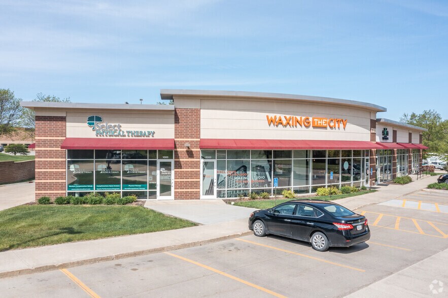 Primary Photo Of 1300 NW 100th St, Clive Health Club For Lease