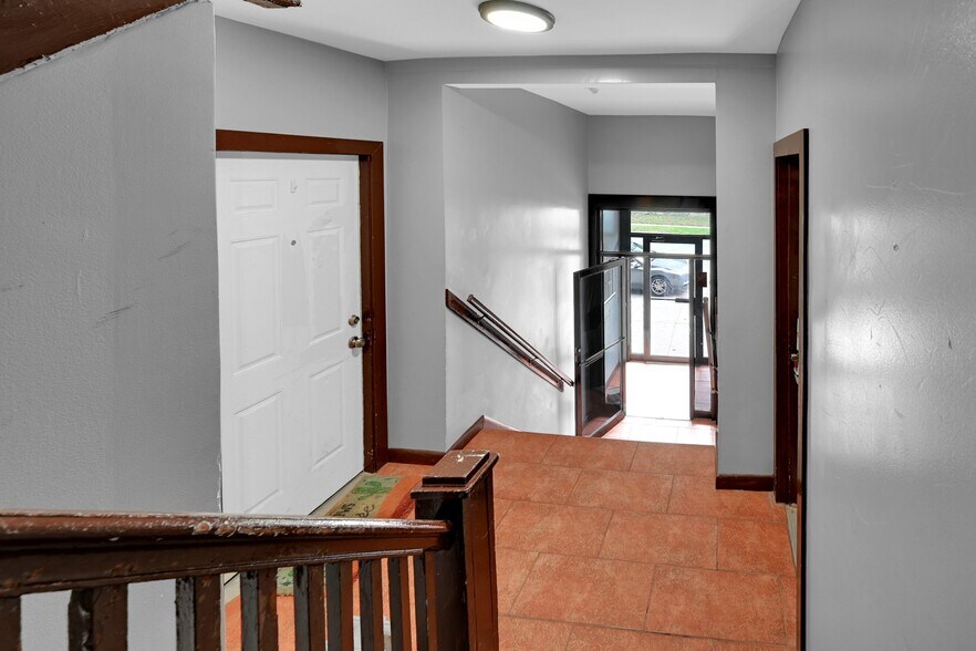 More Photos Of 737 Warburton Ave, Yonkers Apartments For Sale