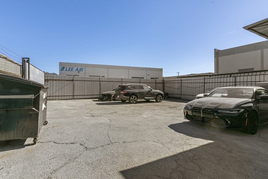 More Photos Of 7554 Clybourn Ave, Sun Valley Warehouse For Sale