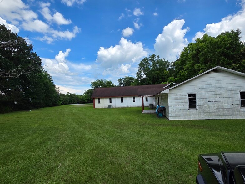 More Photos Of 10675 Rucker Rd, Elmore Religious Facility For Sale