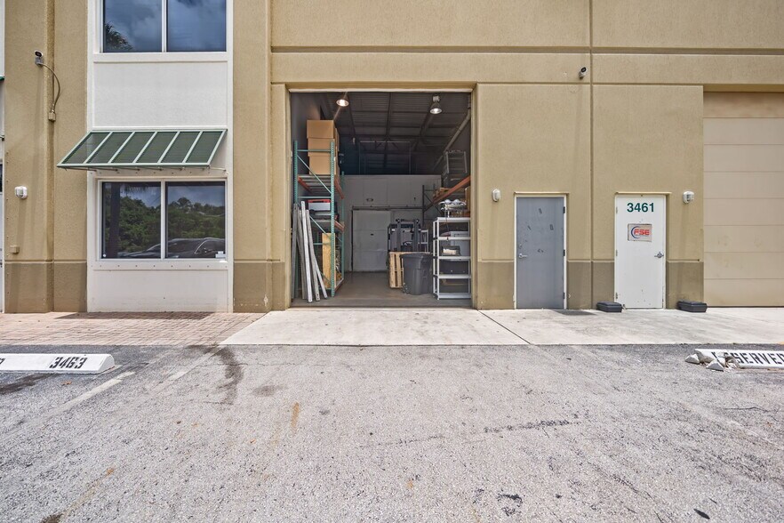 More Photos Of 3445-3499 High Ridge Rd, Boynton Beach Warehouse For Lease