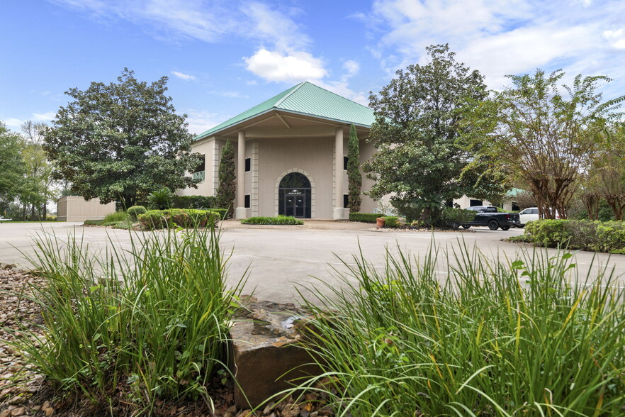 Primary Photo Of 11821 Telge Rd, Cypress Office For Sale