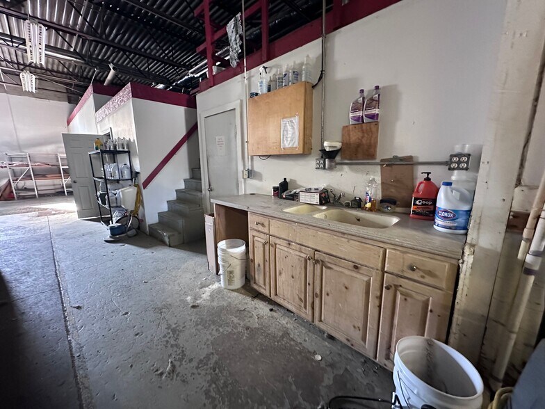 More Photos Of 3160 Continental Dr, Traverse City Warehouse For Sale
