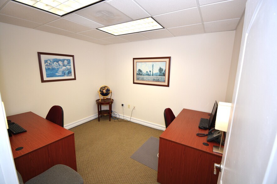 More Photos Of 7765 SW 87th Ave, Miami Office For Sale