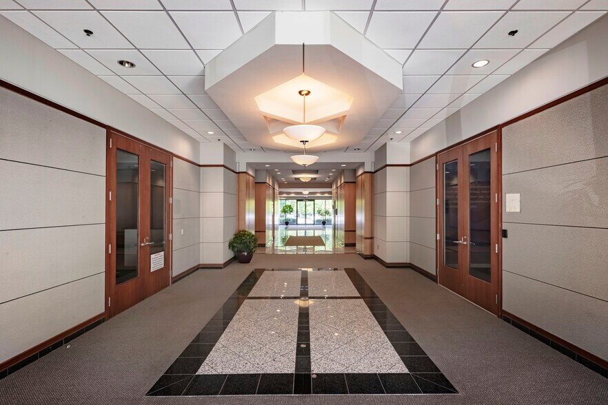 More Photos Of 1990 Vaughn Rd, Kennesaw Unknown For Lease