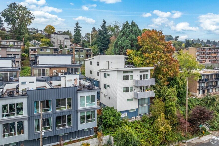 More Photos Of 3402 15th Ave W, Seattle Apartments For Sale