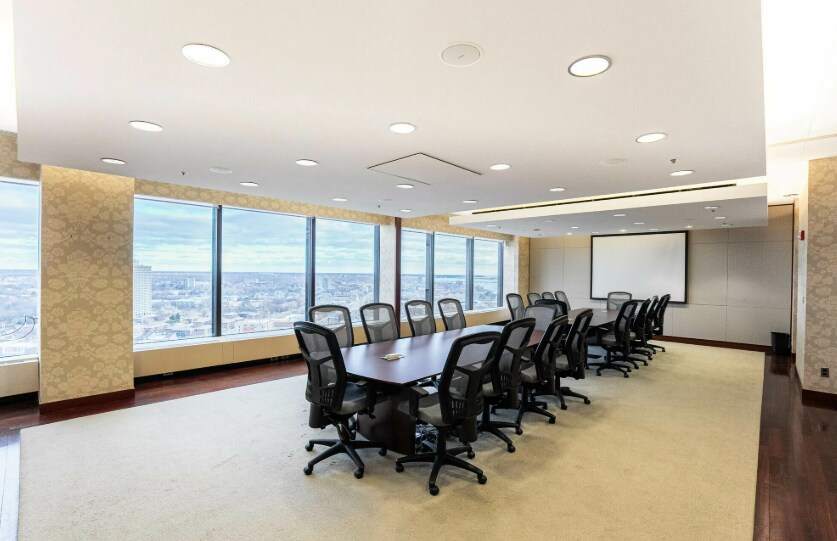 More Photos Of 600 Renaissance Ctr, Detroit Office For Lease