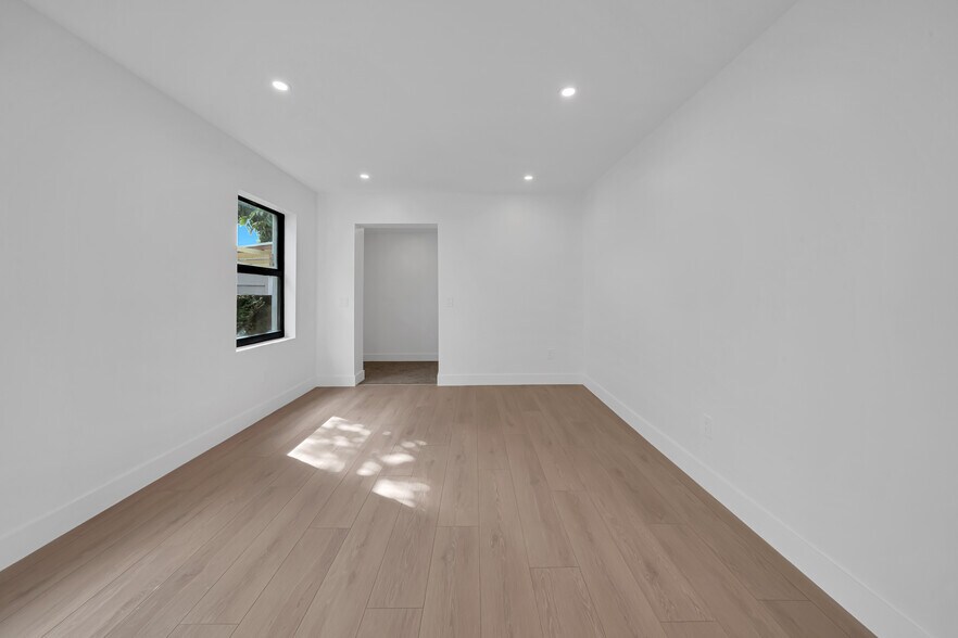 More Photos Of 1370 SW 5th St, Miami Apartments For Sale