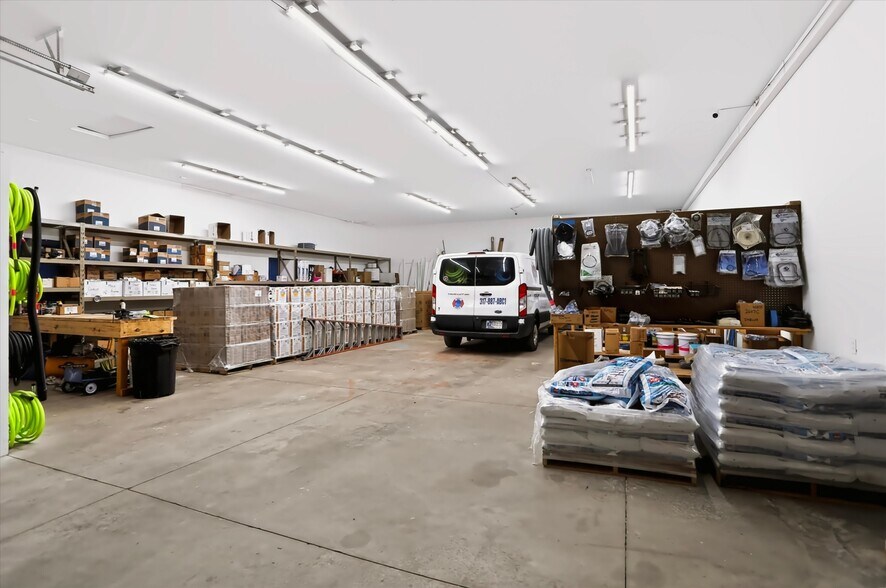 More Photos Of 291 E Two Cent Rd, Bargersville Warehouse For Sale