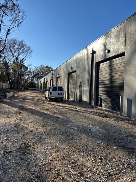 More Photos Of 6548 Ward Ave, North Charleston Light Distribution For Lease