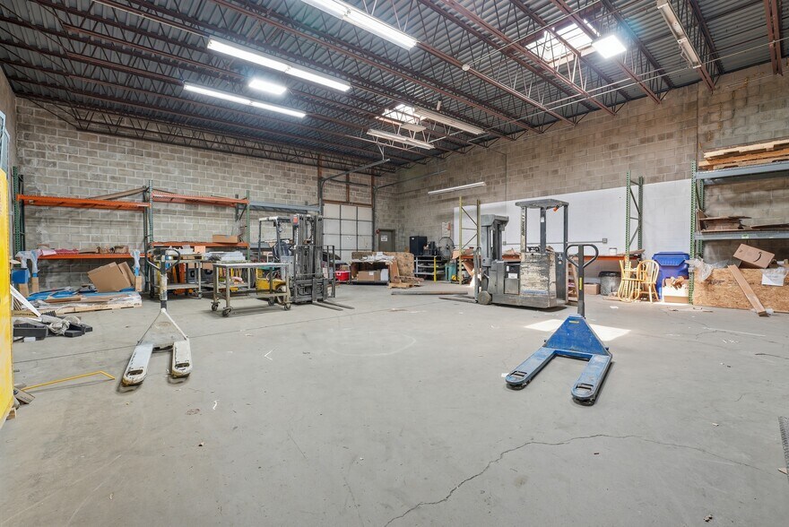 More Photos Of 53 Batavia St, Springfield Industrial For Sale