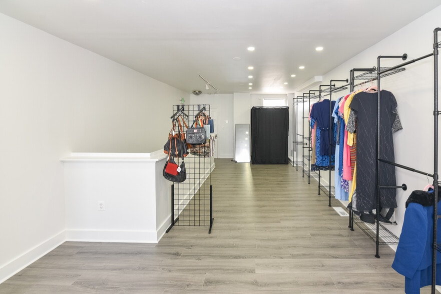 More Photos Of 3549 Chestnut Ave, Baltimore Storefront Retail Residential For Sale