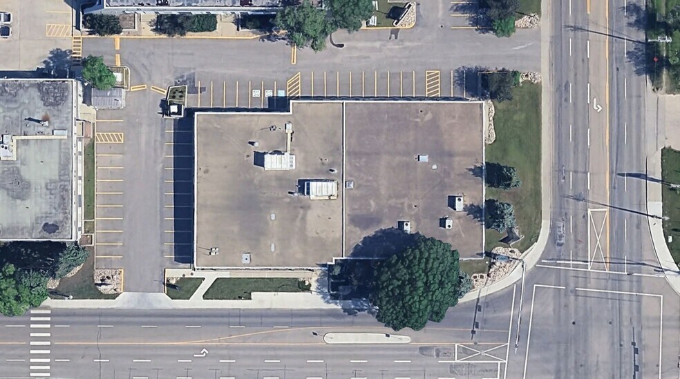 More Photos Of 14904 123rd Ave NW, Edmonton Office For Sale
