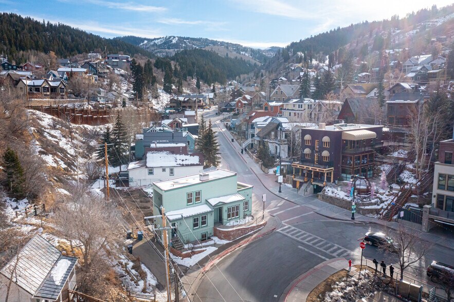 More Photos Of 186 Main St, Park City Freestanding For Sale