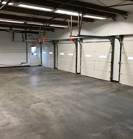 More Photos Of 11263 Air Park Rd, Ashland Research And Development For Lease