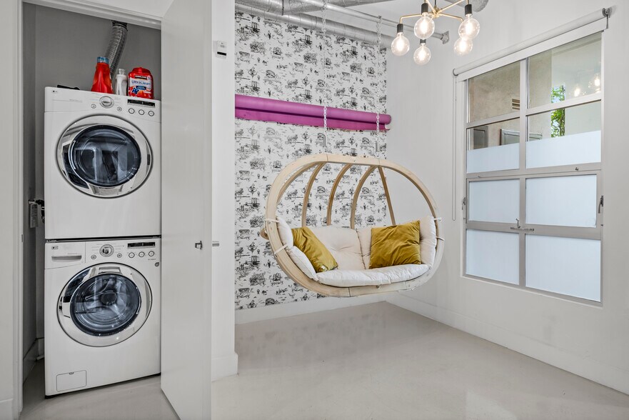 More Photos Of 212 Marine St, Santa Monica Loft Creative Space For Sale