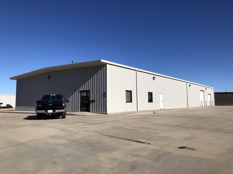 Primary Photo Of 2228 S Edwards St, Wichita Warehouse For Sale