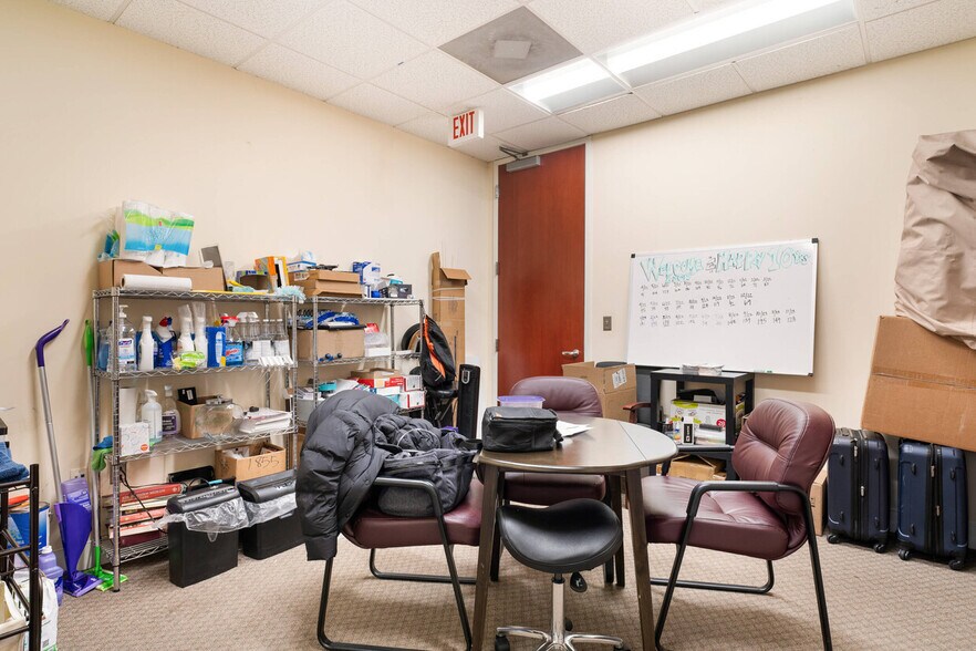 More Photos Of 600 Peter Jefferson Pky, Charlottesville Medical For Sale