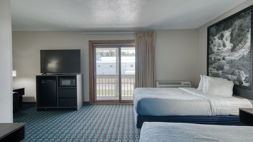 More Photos Of 2600 Whitewood Service Rd, Sturgis Hotel For Sale
