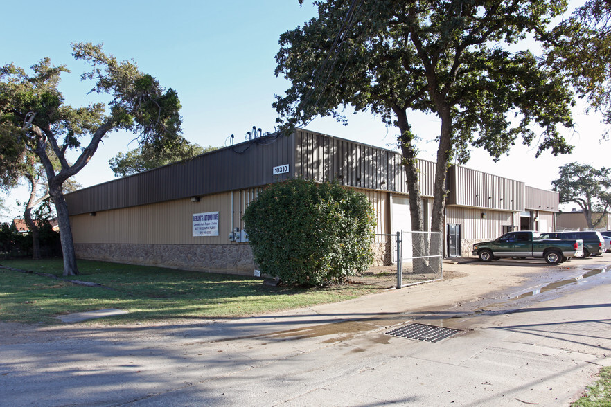 Primary Photo Of 10312 Bickham Rd, Dallas Unknown For Lease