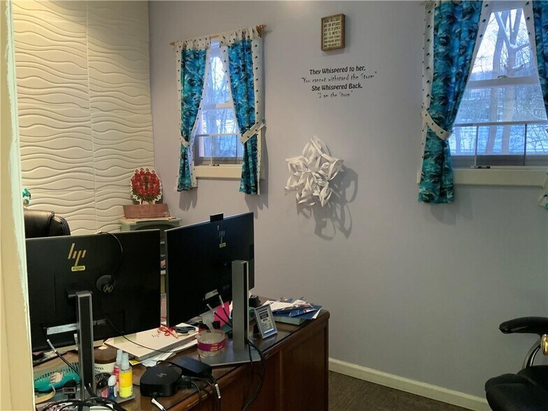 More Photos Of 28 Church St, Alfred Medical For Sale