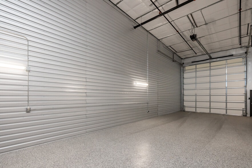 More Photos Of 3204 Sweetwater Ave, Lake Havasu City Self Storage For Sale
