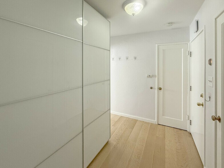 More Photos Of 1919 Curtis St, Berkeley Apartments For Sale