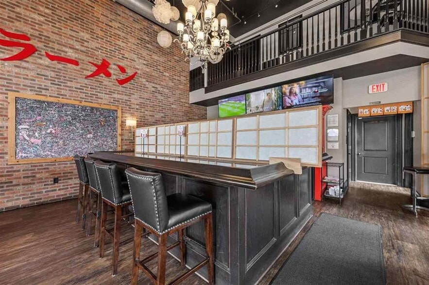 More Photos Of 1010 Martin St, Iowa City Office For Sale