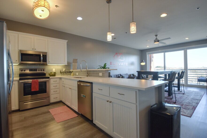 More Photos Of 19701 Bethel Church Rd, Cornelius Office For Sale