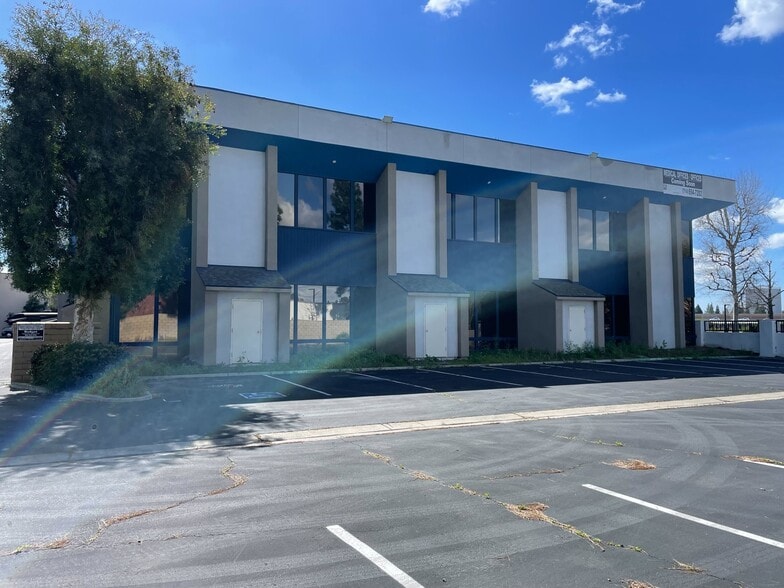 More Photos Of 171 S Anita Dr, Orange Medical For Lease