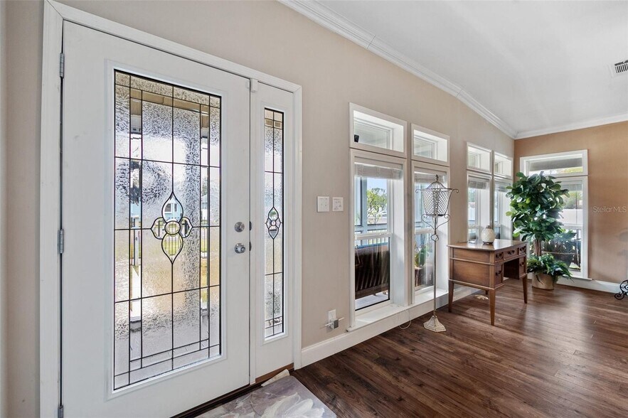 More Photos Of 2715 9th Ave N, Saint Petersburg Specialty For Sale