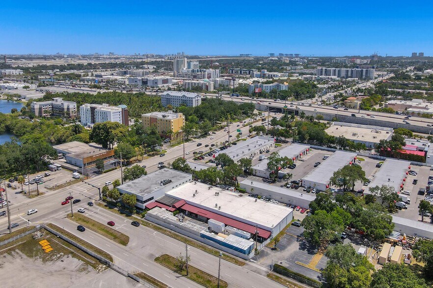 More Photos Of 2870 Stirling Rd, Hollywood Light Distribution For Lease