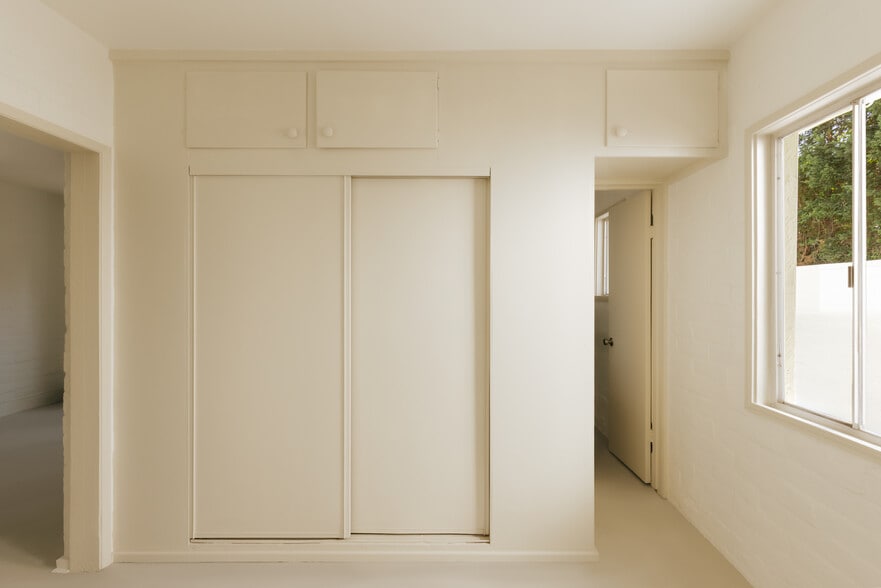 More Photos Of 2218 Pico Blvd, Santa Monica General Retail For Sale