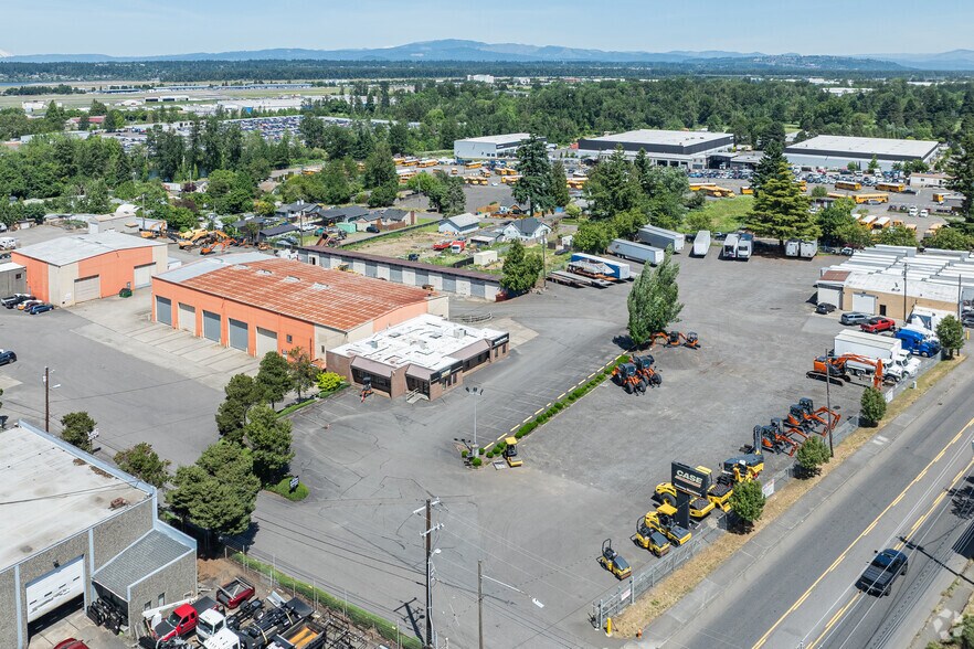 More Photos Of 6455 NE Columbia Blvd, Portland Warehouse For Lease