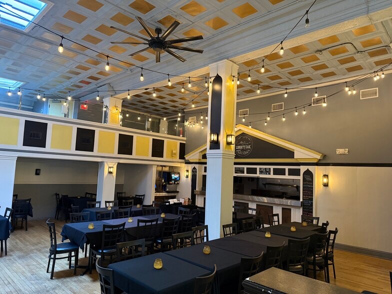 More Photos Of 236-238 S Elm St, Greensboro Apartments For Lease