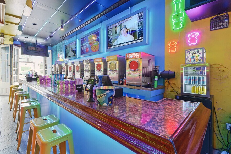 More Photos Of 609 Bourbon St, New Orleans General Retail For Lease