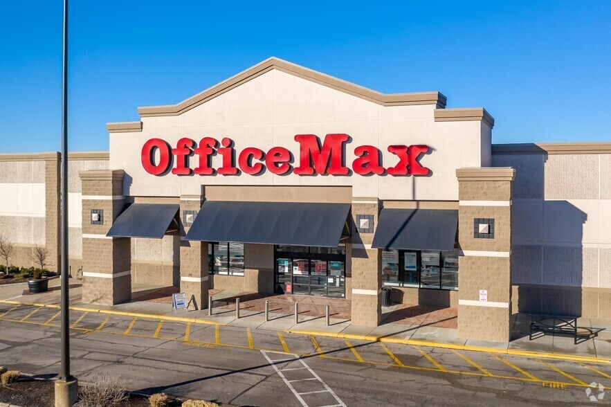 More Photos Of 5710-5840 Antioch Rd, Merriam Unknown For Lease