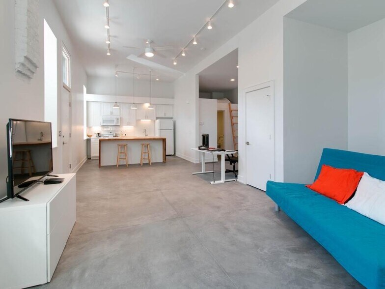 More Photos Of 1157 W 18th St, Chicago Apartments For Sale