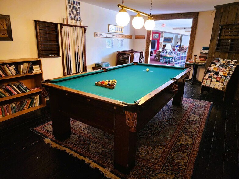 More Photos Of 401 Vt Route 100, West Dover Hotel For Sale