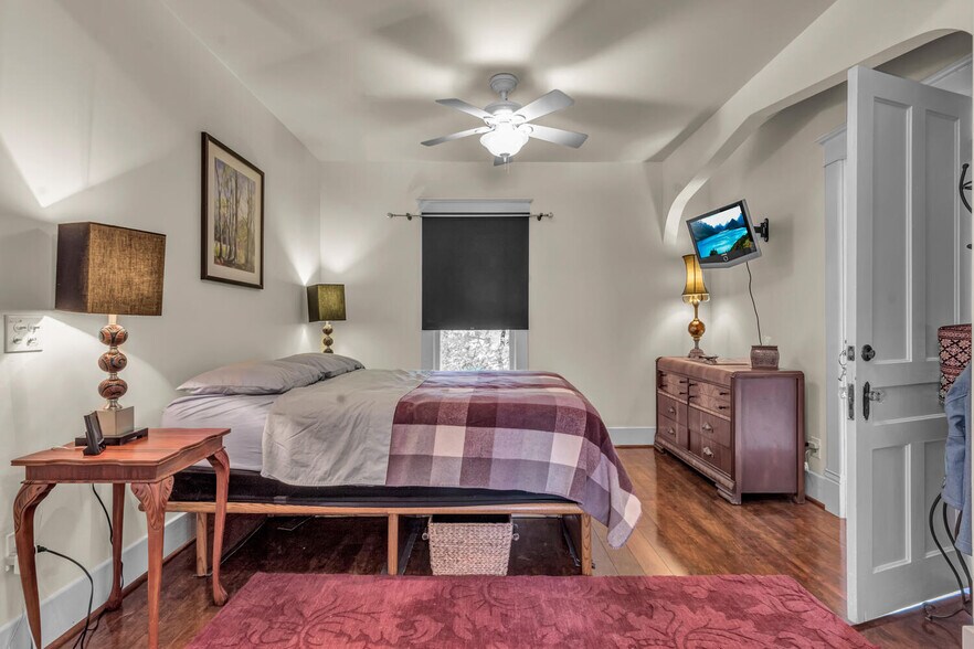 More Photos Of 5107 Langford Rd, North Collins Hospitality For Sale